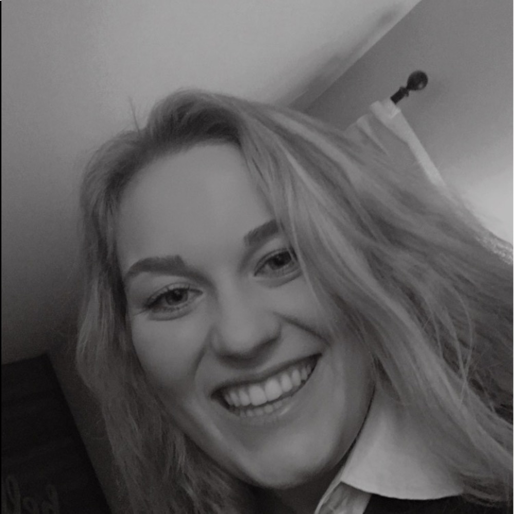 Meet your Posher, Abigail